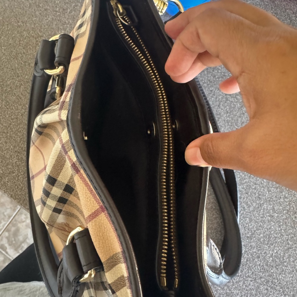 Authentic Burberry crossbag